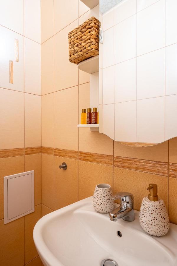 Premium Comfy 2Bdr Apt - Free Parking - Fast Wi-Fi Sofia Exterior foto